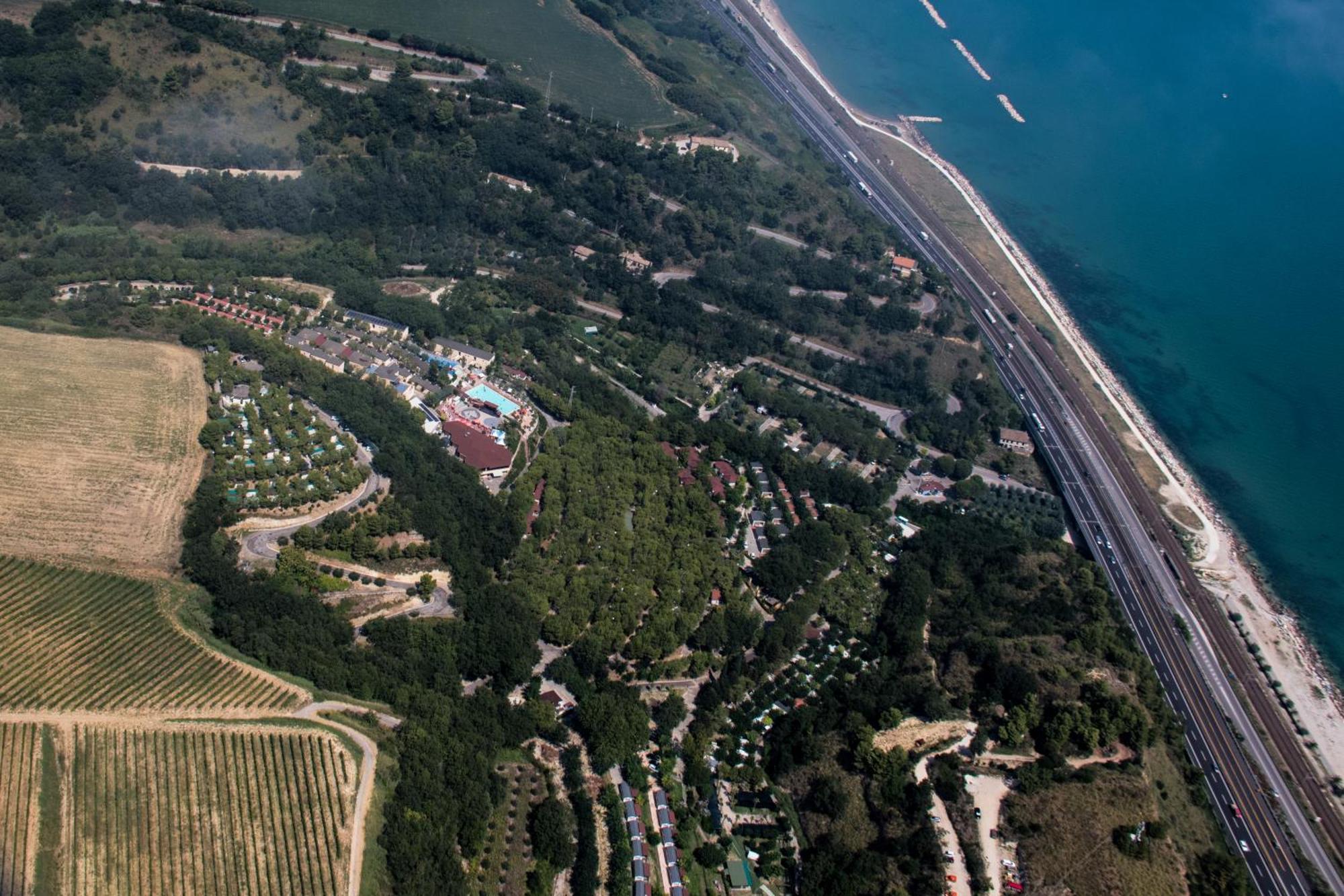 Centro Vacanze Mirage Torre di Palme Zewnętrze zdjęcie