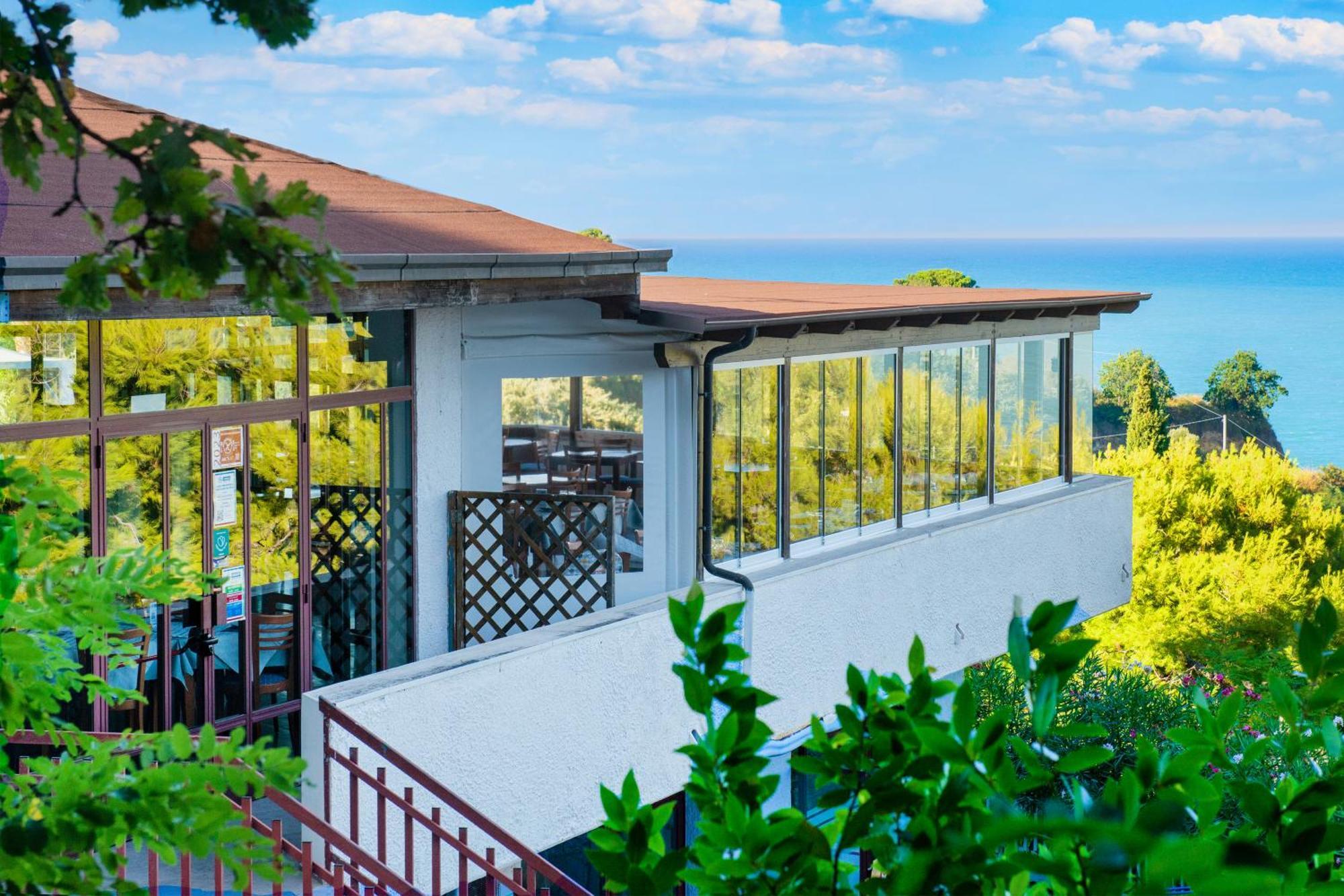 Centro Vacanze Mirage Torre di Palme Zewnętrze zdjęcie